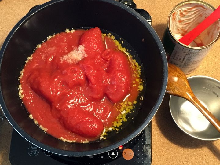 トマトソース レシピ